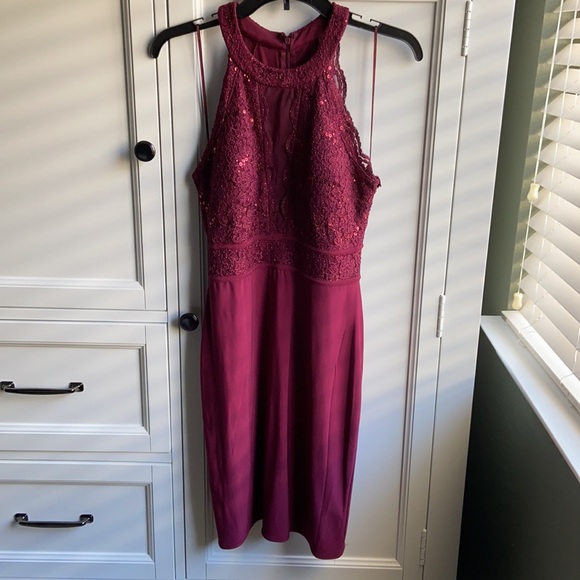 Red Dress 💃🏽 - Picture 5 of 10